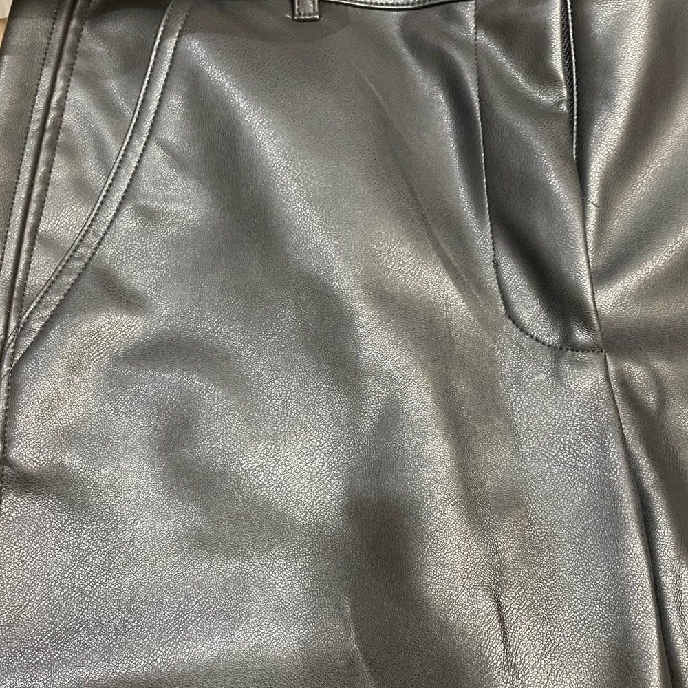 Shinestar Faux Leather Straight Leg Ankle Length Pants (size M) - Picture 4 of 8